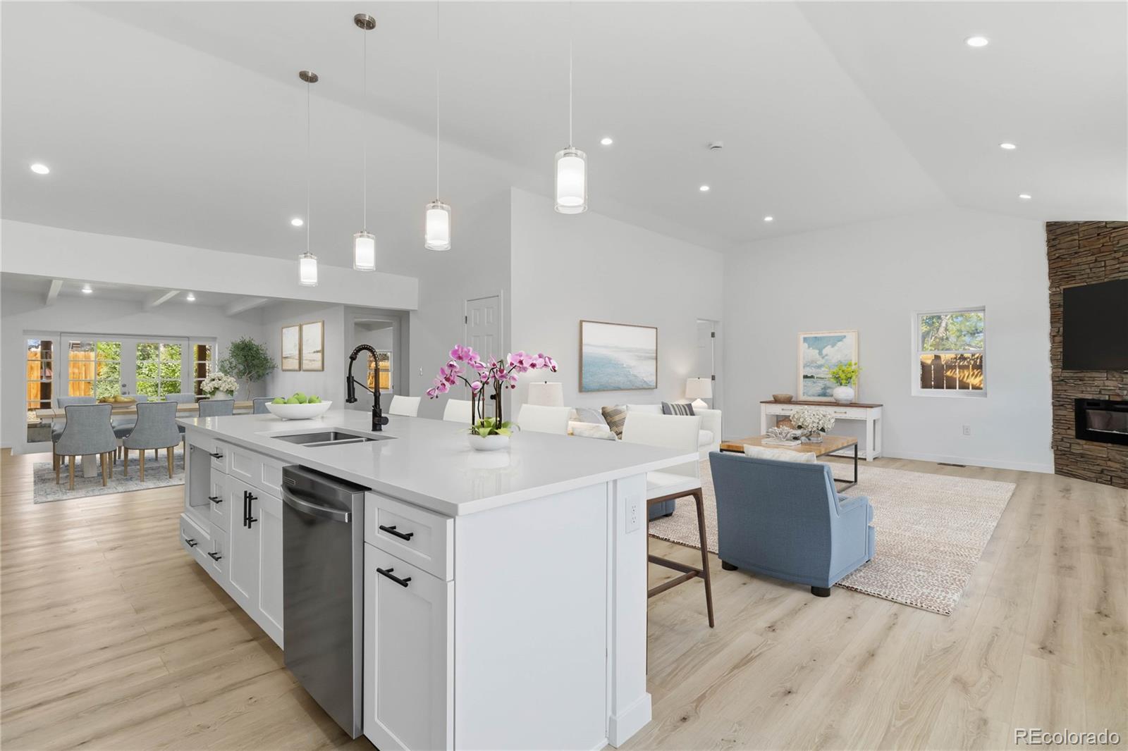 MLS Image #9 for 1235 s irving street,denver, Colorado
