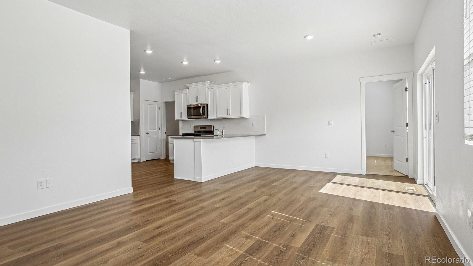 MLS Image #6 for 1404  uphill street,lochbuie, Colorado