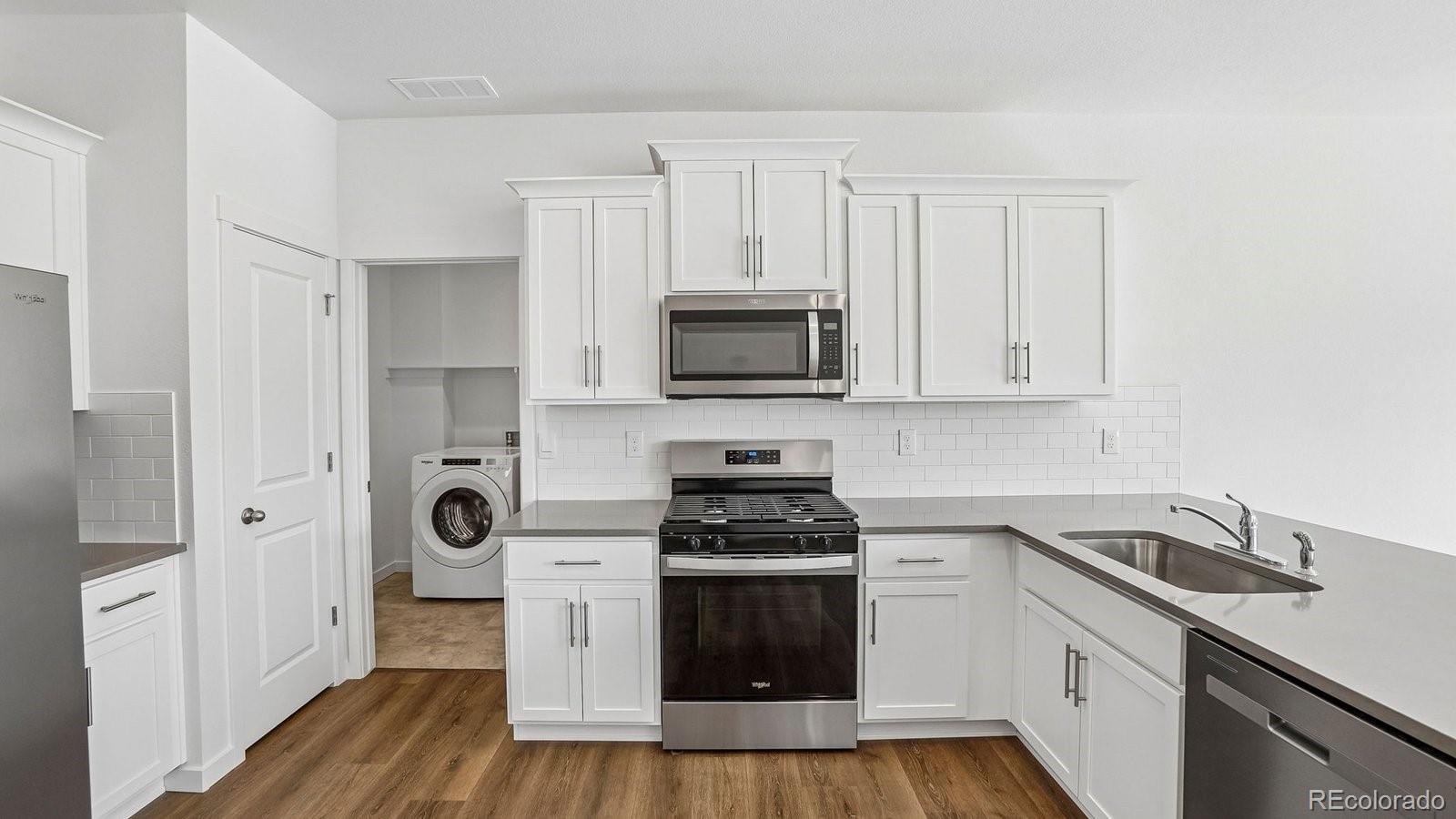 MLS Image #8 for 1404  uphill street,lochbuie, Colorado