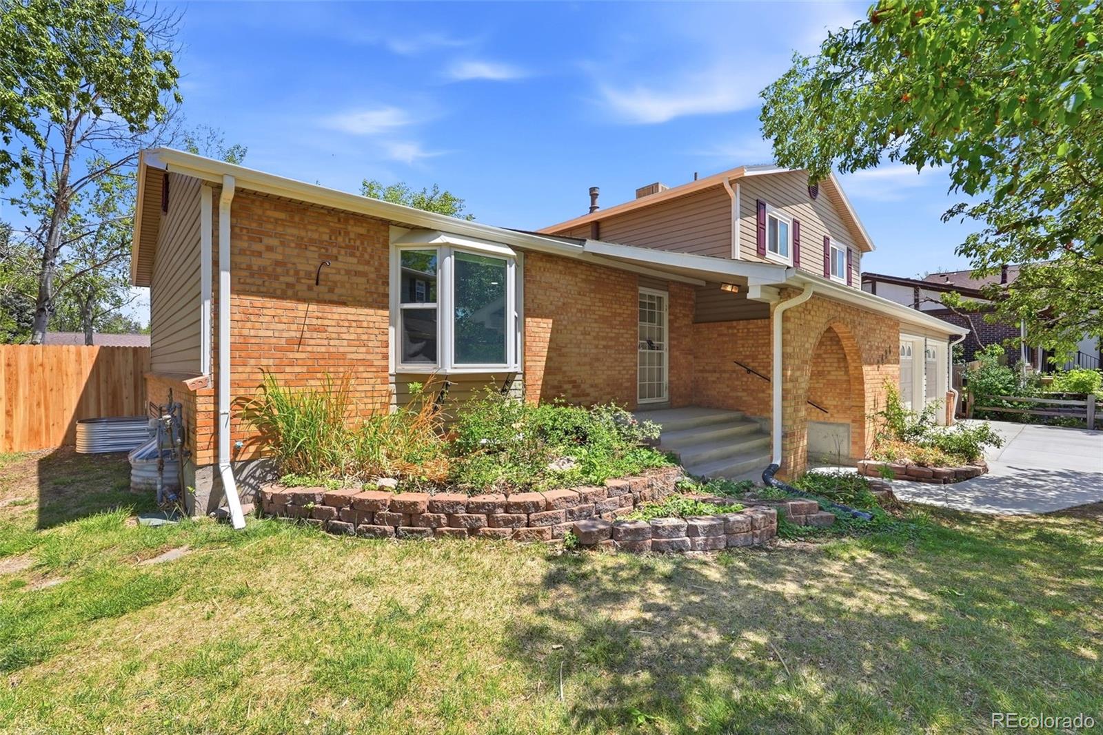 MLS Image #2 for 8496  quay drive ,arvada, Colorado
