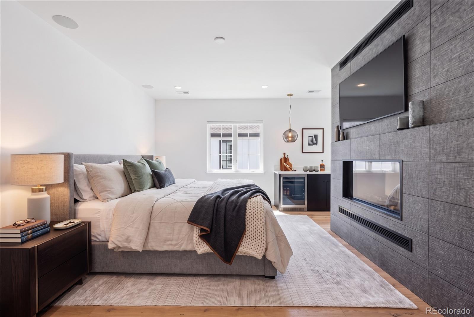 MLS Image #20 for 2339 s saint paul street,denver, Colorado