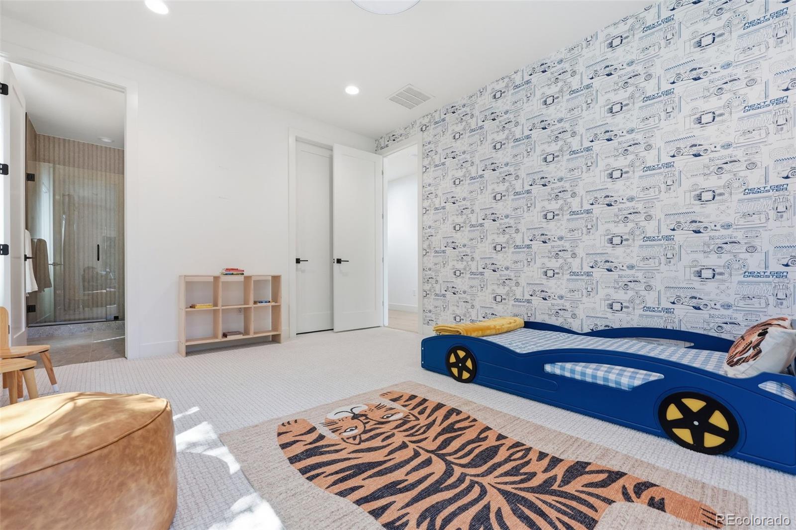 MLS Image #32 for 2339 s saint paul street,denver, Colorado