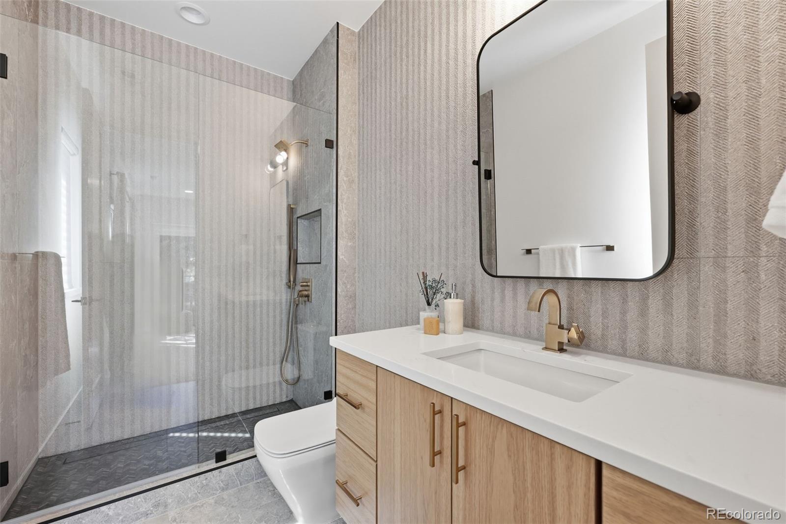 MLS Image #34 for 2339 s saint paul street,denver, Colorado