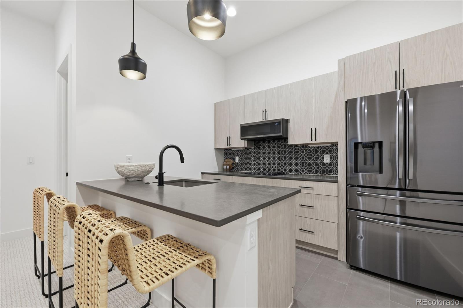 MLS Image #38 for 2339 s saint paul street,denver, Colorado
