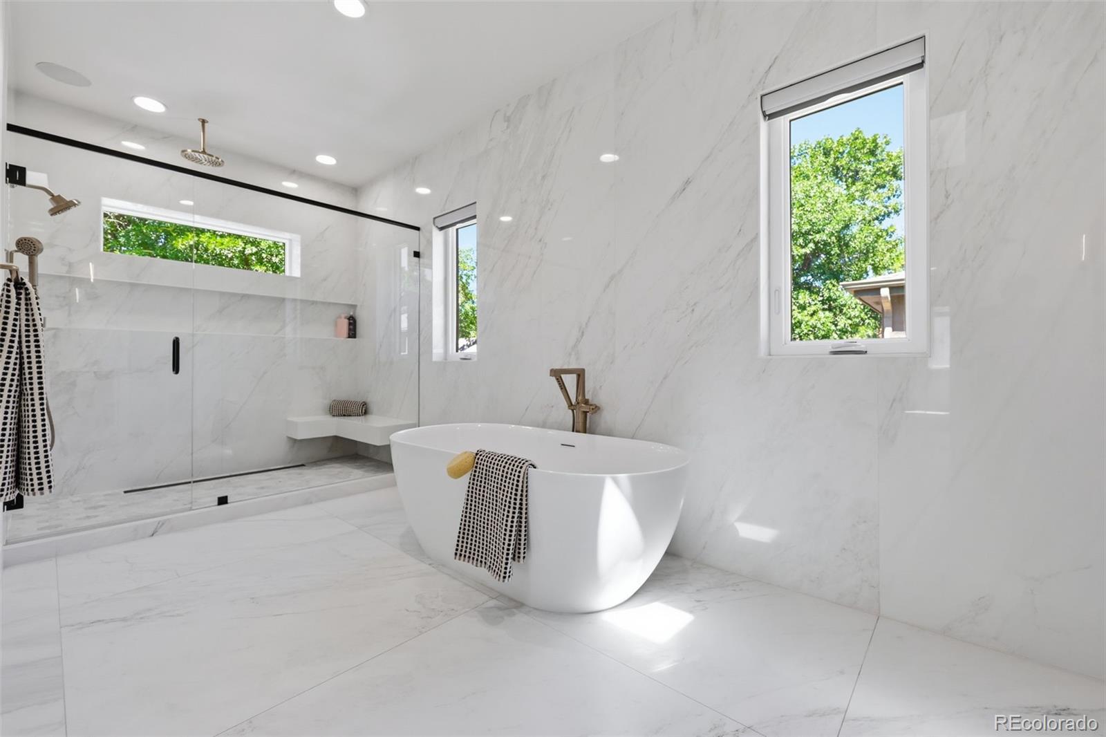 MLS Image #5 for 2339 s saint paul street,denver, Colorado