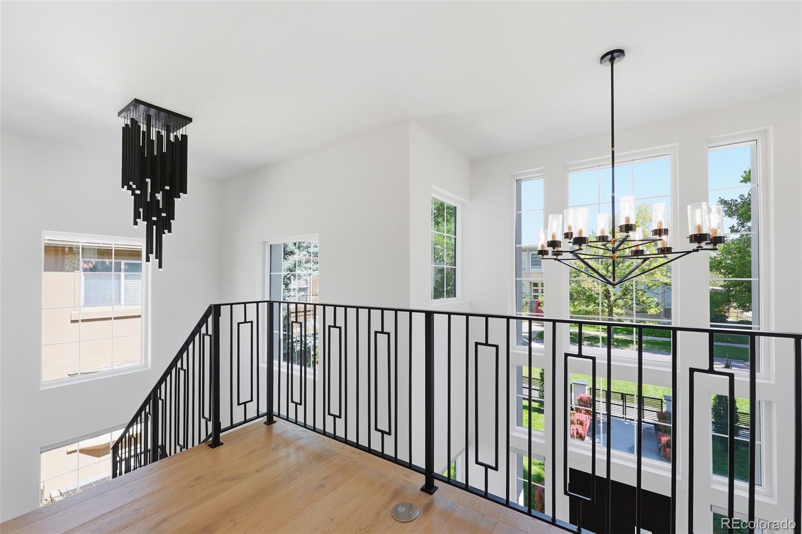 MLS Image #7 for 2339 s saint paul street,denver, Colorado