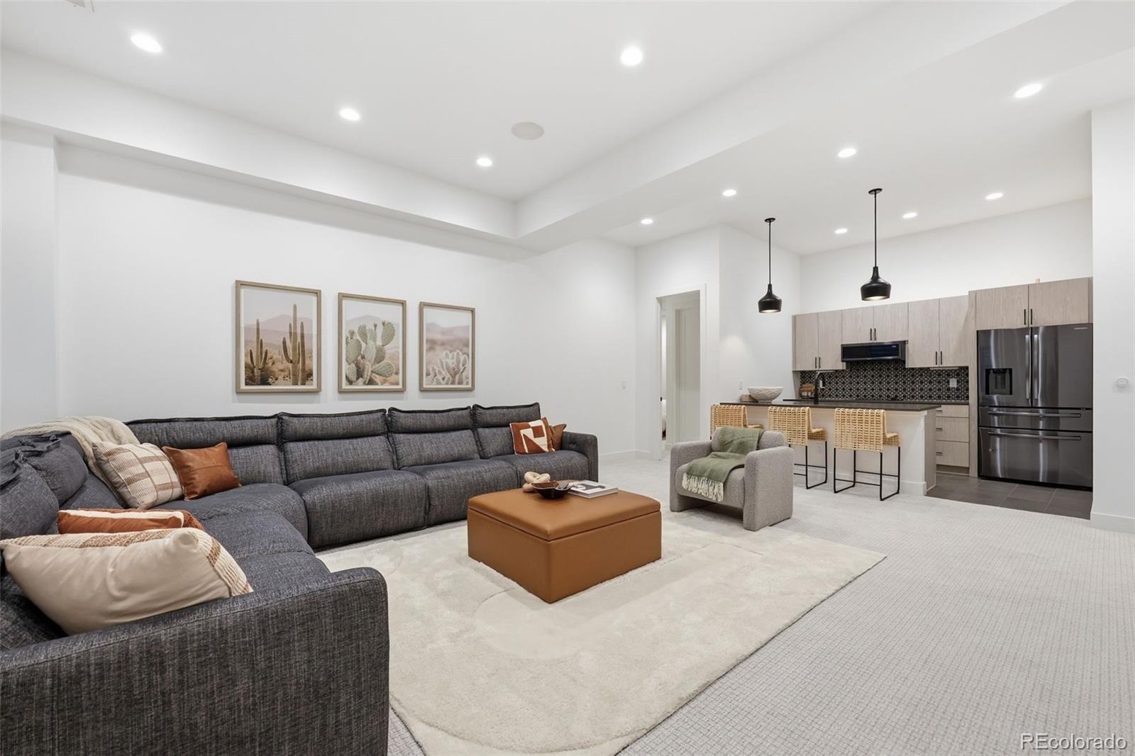 MLS Image #8 for 2339 s saint paul street,denver, Colorado