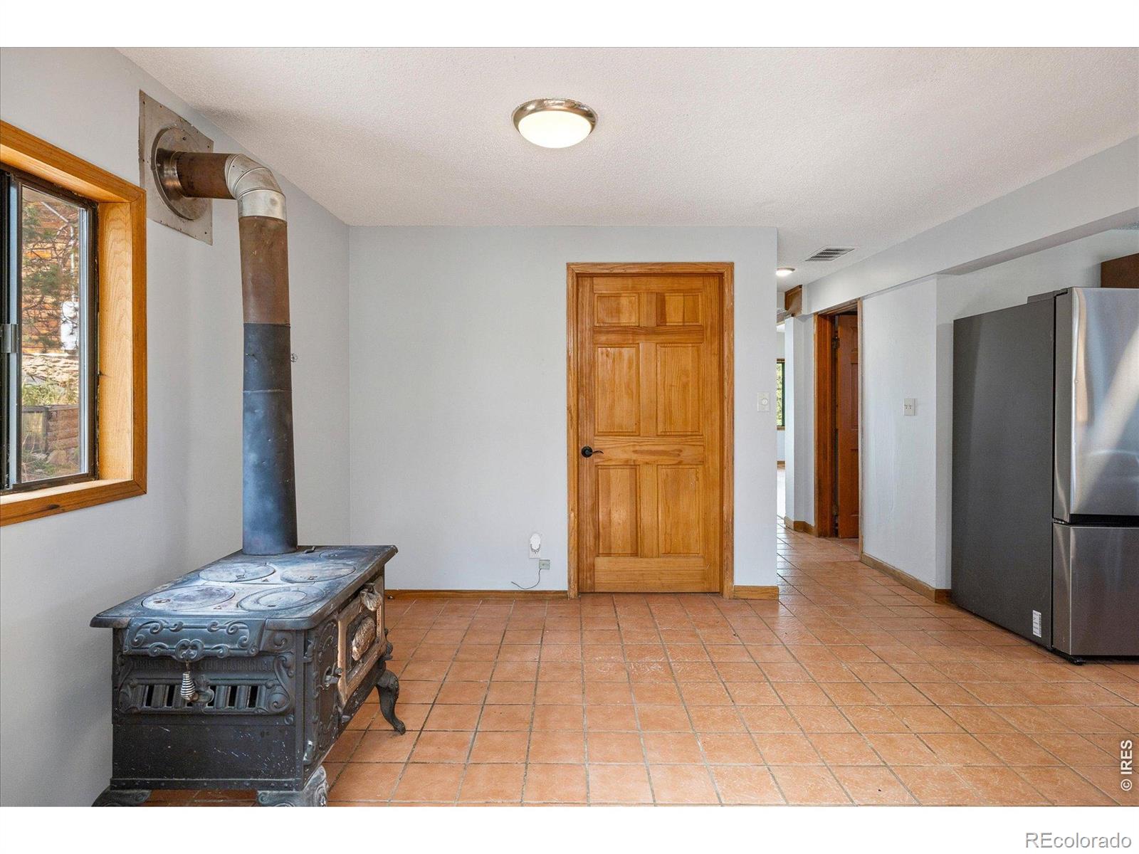 MLS Image #12 for 213  signal rock road,golden, Colorado