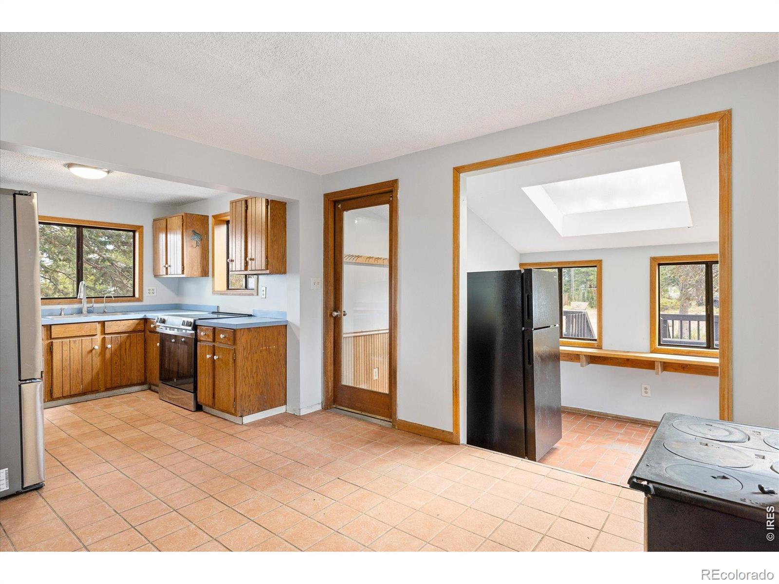 MLS Image #8 for 213  signal rock road,golden, Colorado