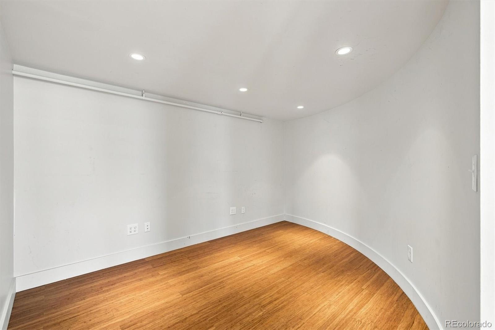 MLS Image #13 for 209  kalamath street,denver, Colorado