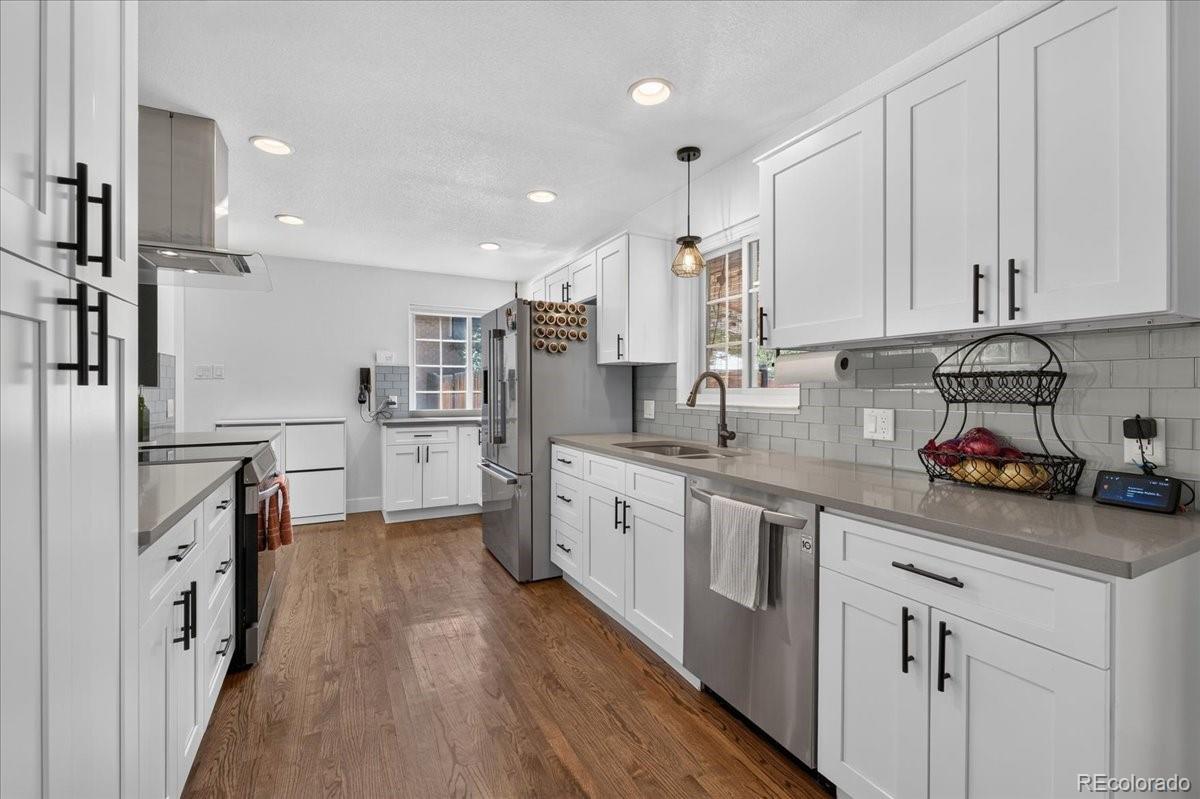 MLS Image #10 for 515  dover street,denver, Colorado