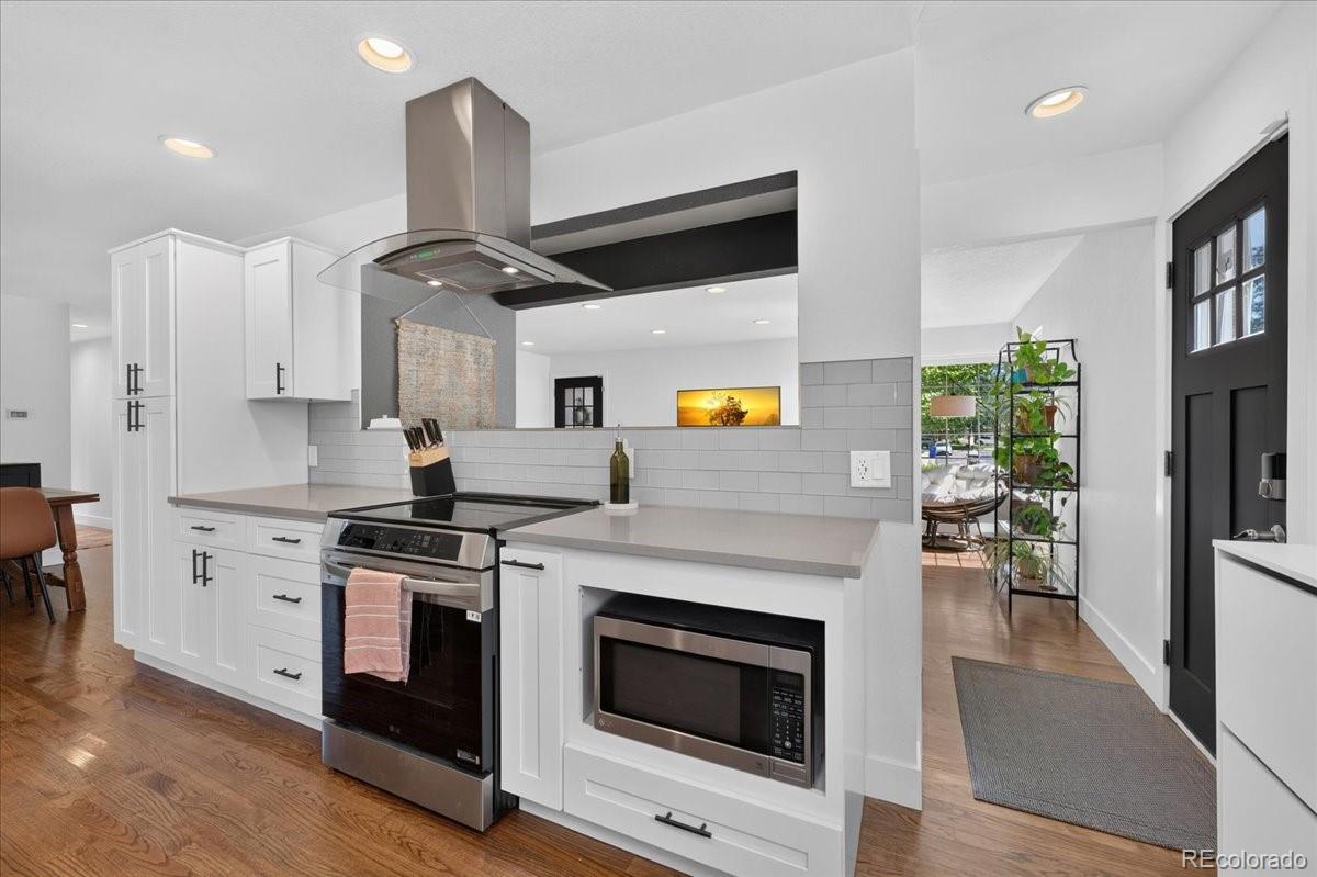 MLS Image #12 for 515  dover street,denver, Colorado