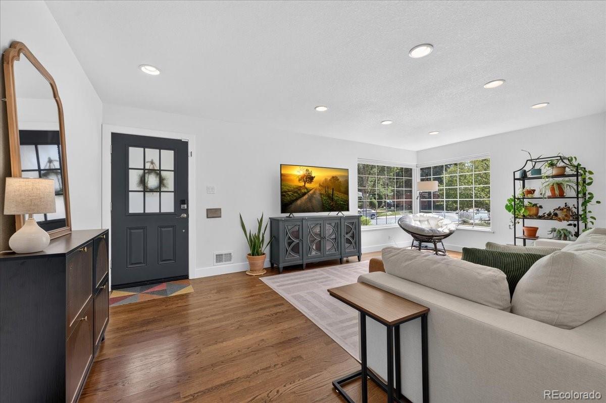 MLS Image #3 for 515  dover street,denver, Colorado