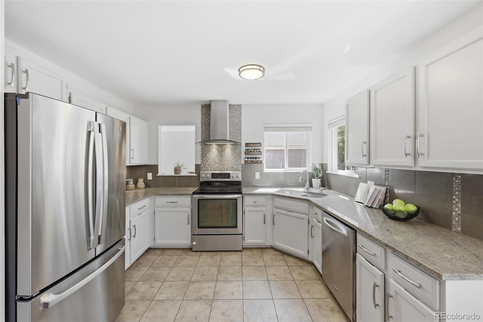MLS Image #13 for 9339  waterford court,highlands ranch, Colorado