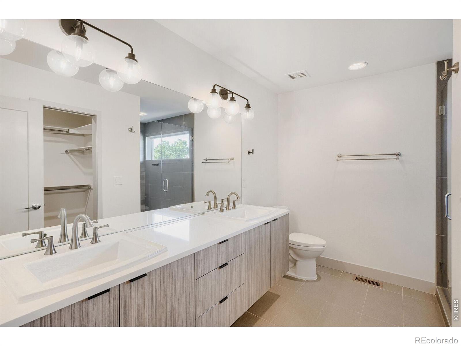 MLS Image #11 for 835  forest street,denver, Colorado