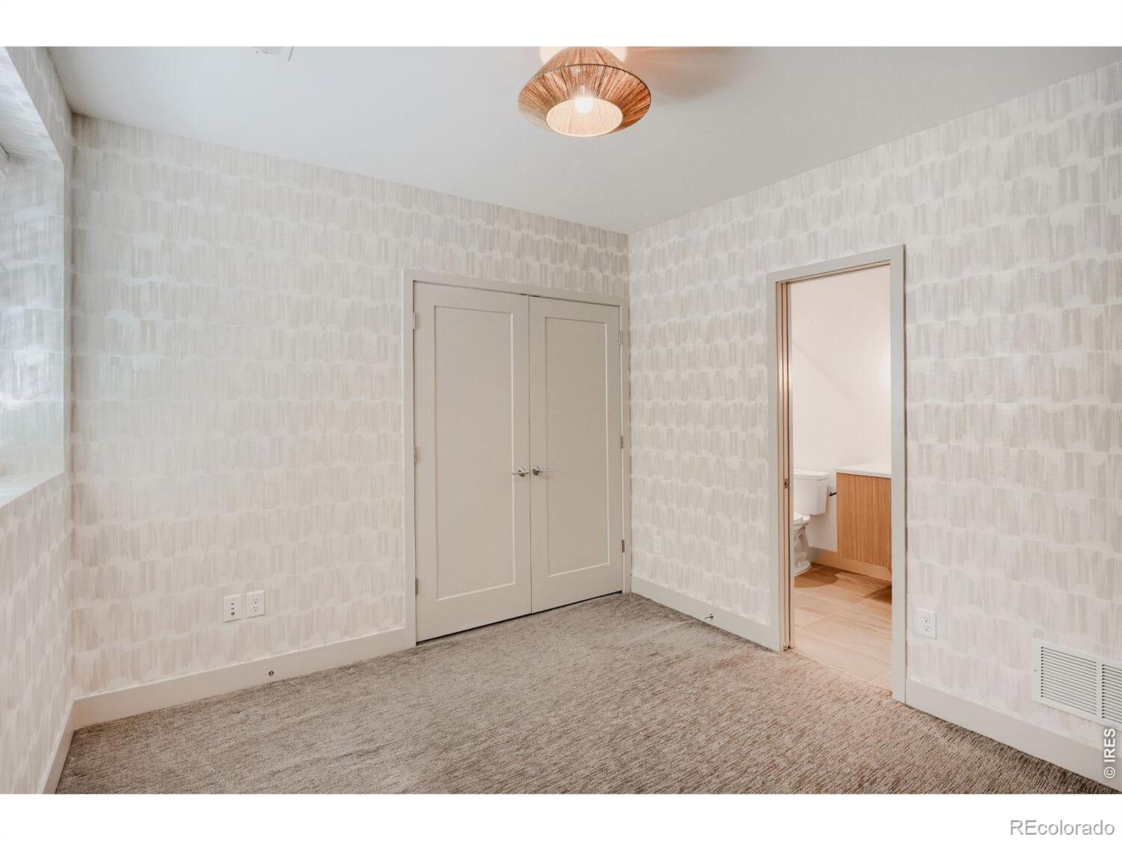 MLS Image #13 for 835  forest street,denver, Colorado