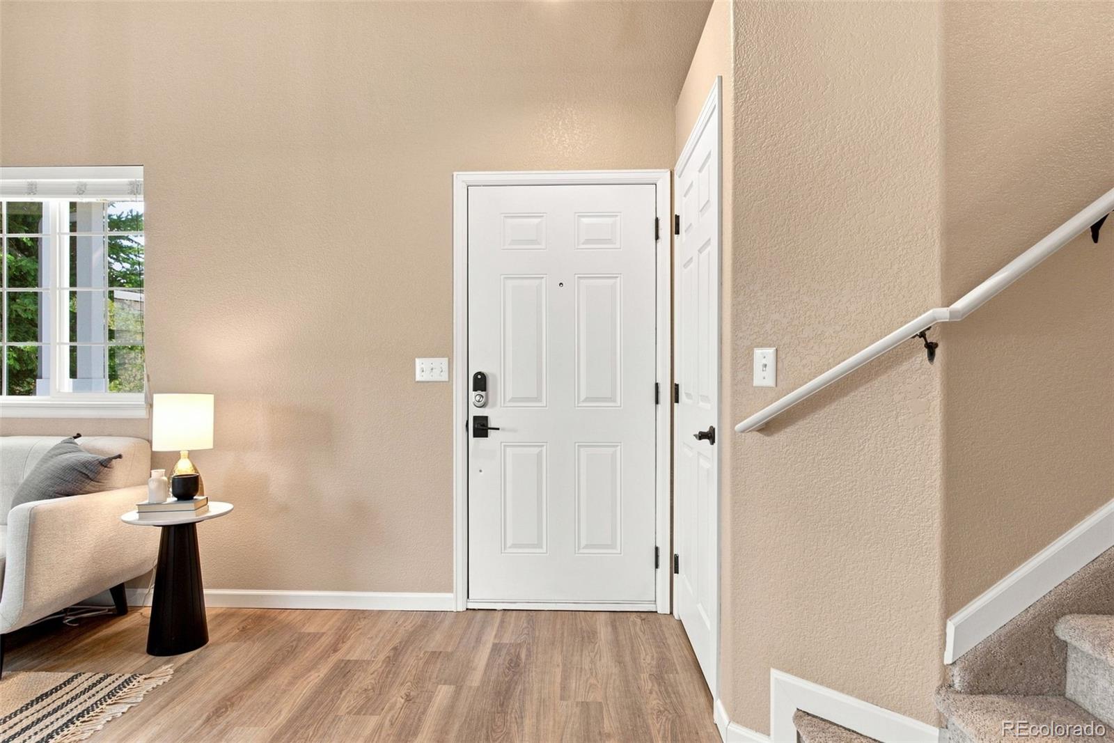 MLS Image #3 for 10046  strathfield lane,littleton, Colorado