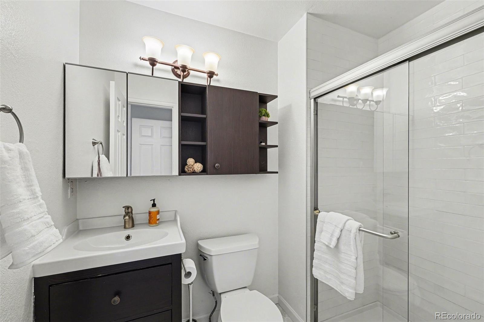 MLS Image #14 for 1885 s quebec way,denver, Colorado