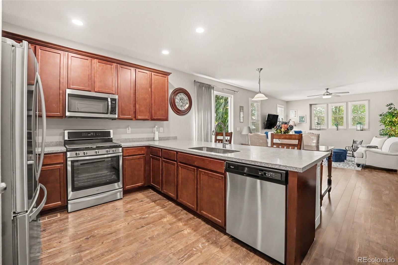 MLS Image #5 for 10139 e 25th drive,aurora, Colorado