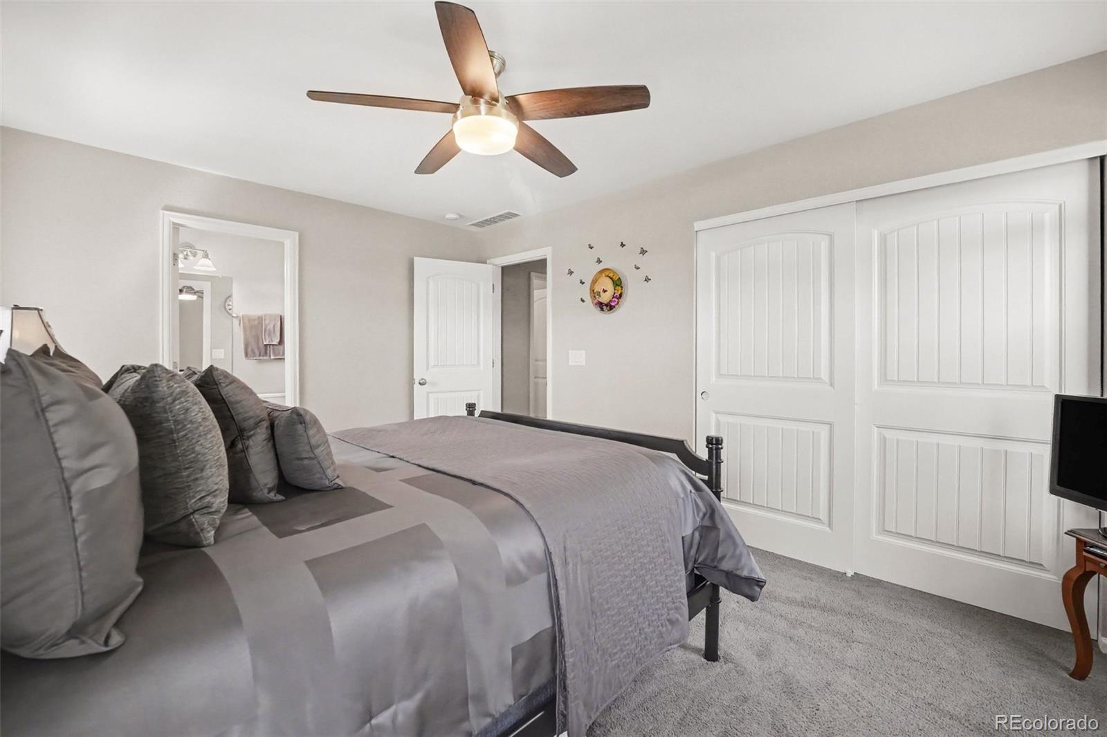 MLS Image #9 for 10139 e 25th drive,aurora, Colorado