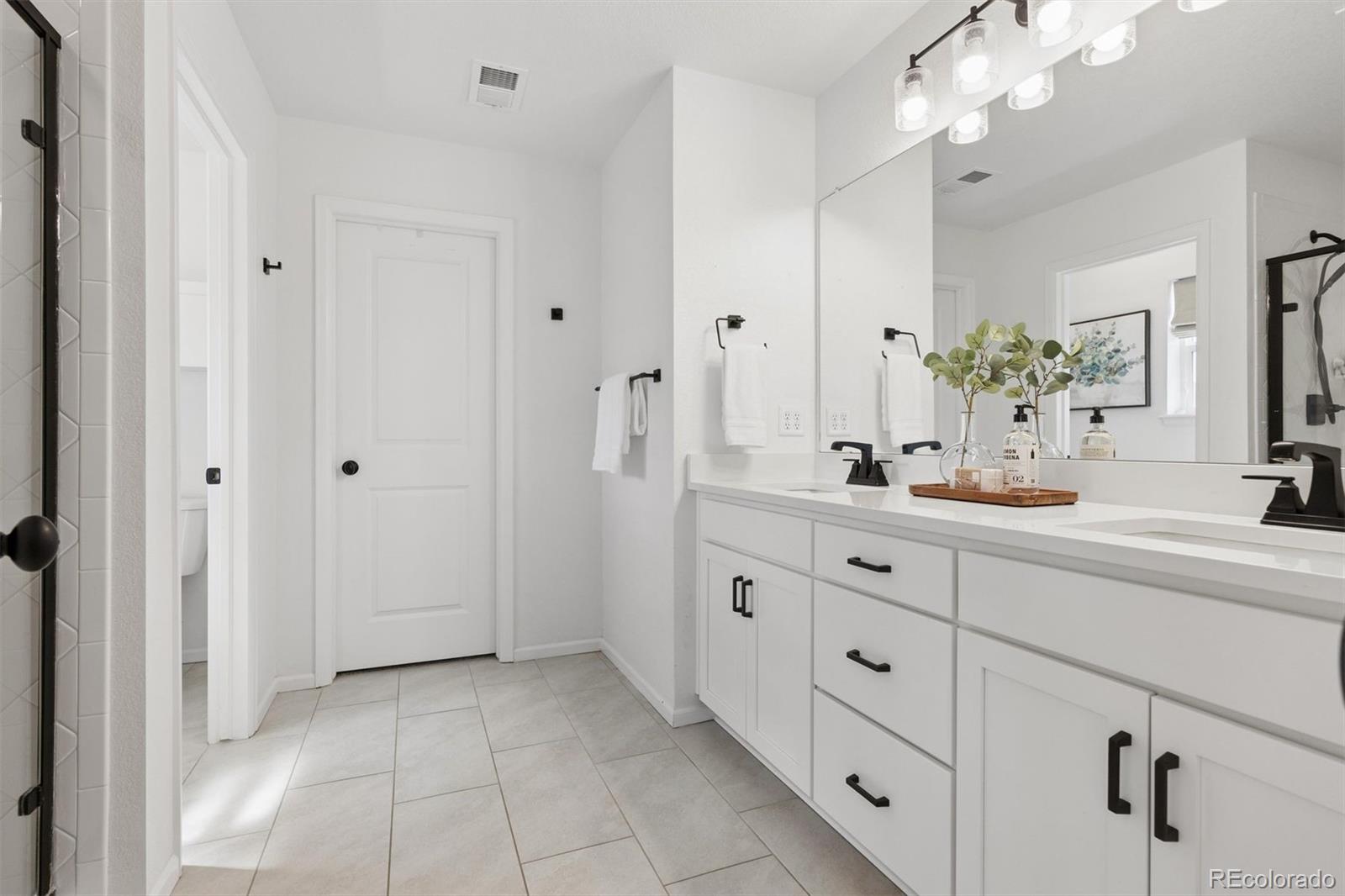 MLS Image #24 for 22606 e rocky top place,aurora, Colorado