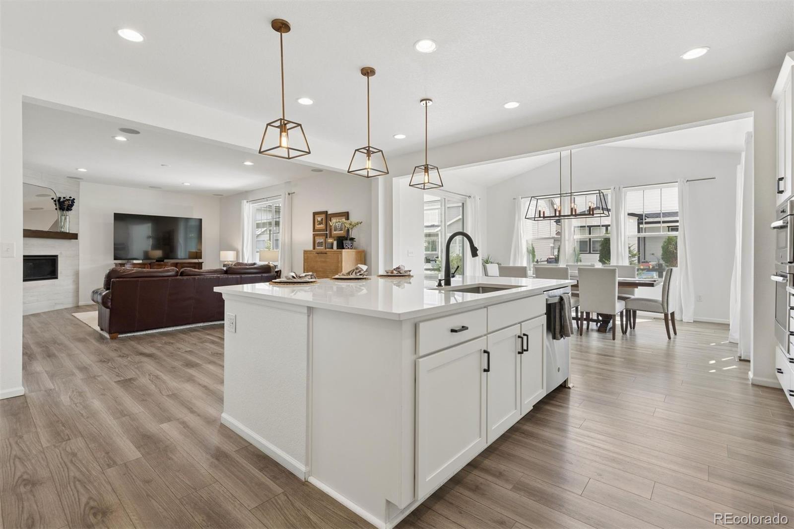 MLS Image #7 for 22606 e rocky top place,aurora, Colorado