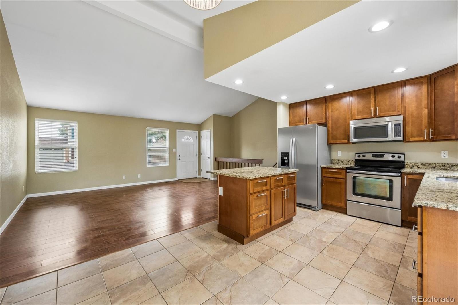 MLS Image #10 for 10668 w ida avenue,littleton, Colorado