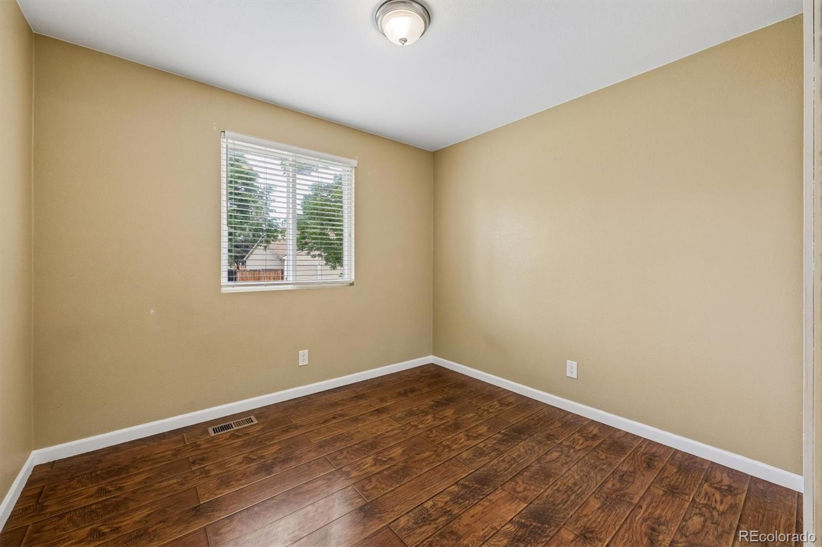 MLS Image #13 for 10668 w ida avenue,littleton, Colorado