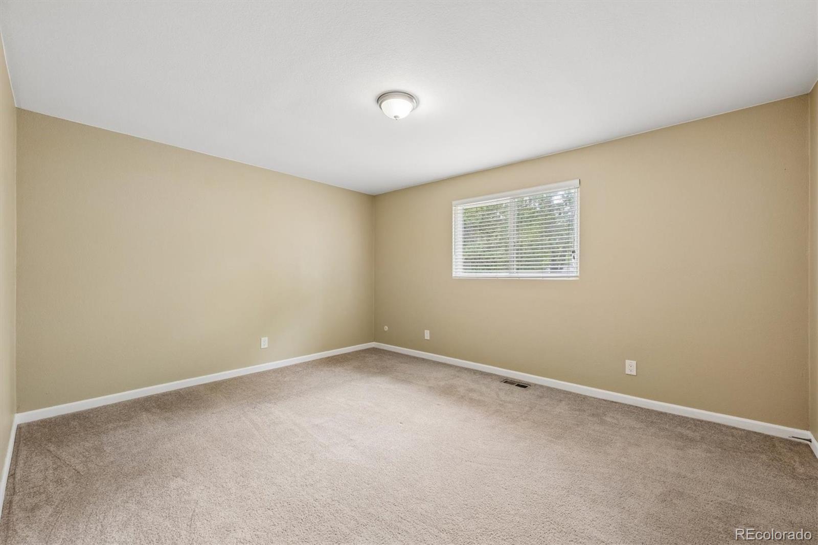 MLS Image #16 for 10668 w ida avenue,littleton, Colorado