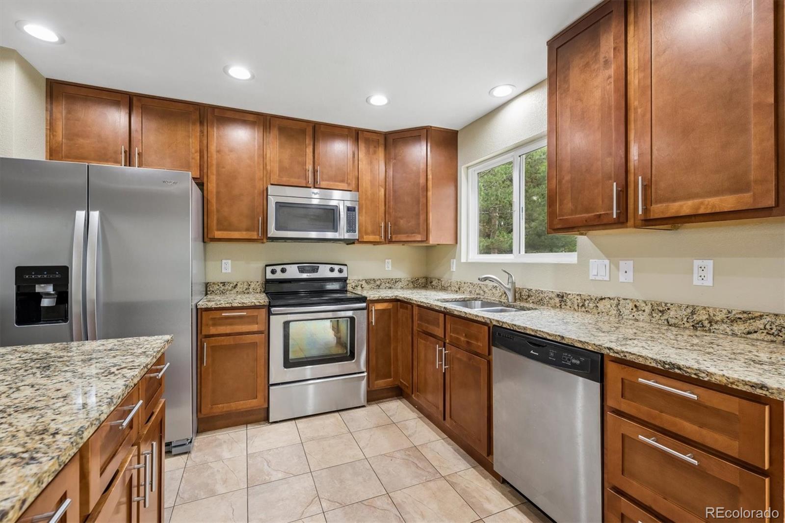 MLS Image #9 for 10668 w ida avenue,littleton, Colorado