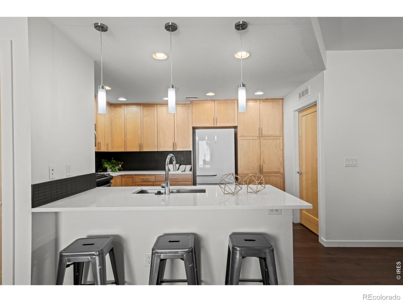 MLS Image #10 for 1545  hecla way,louisville, Colorado