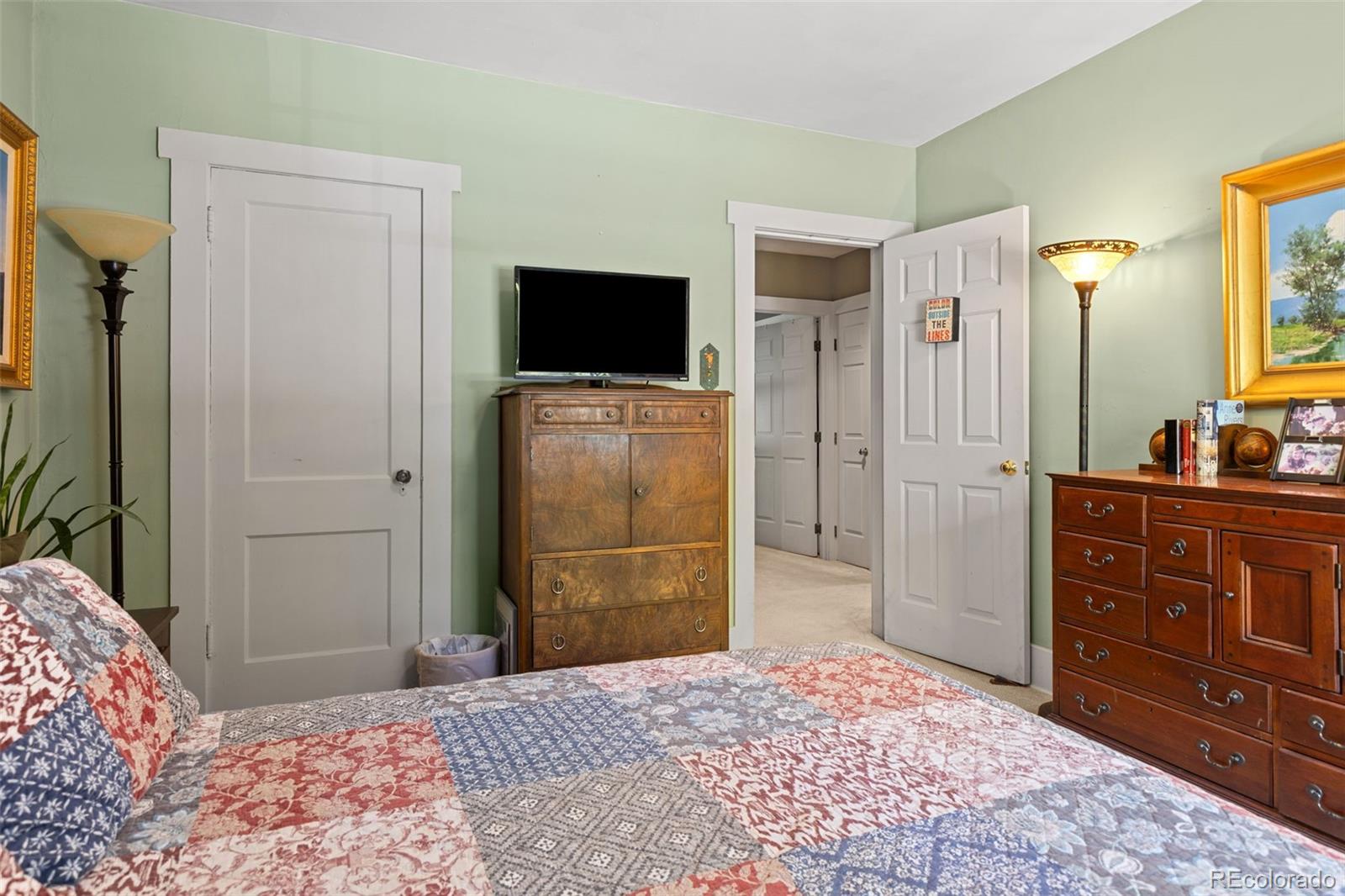 MLS Image #23 for 2056  forest street,denver, Colorado