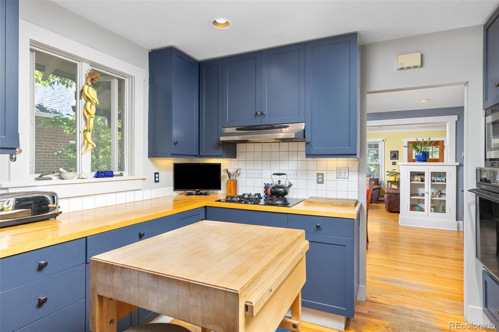 MLS Image #29 for 2056  forest street,denver, Colorado