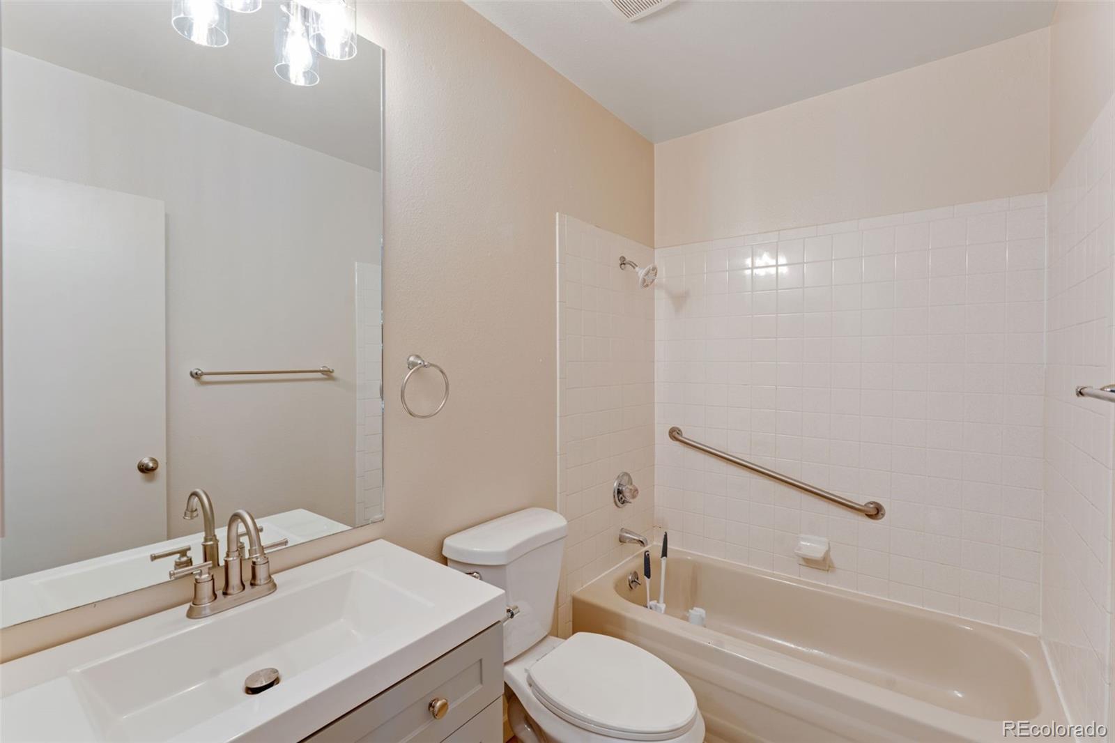MLS Image #14 for 2366  distinctive drive,colorado springs, Colorado