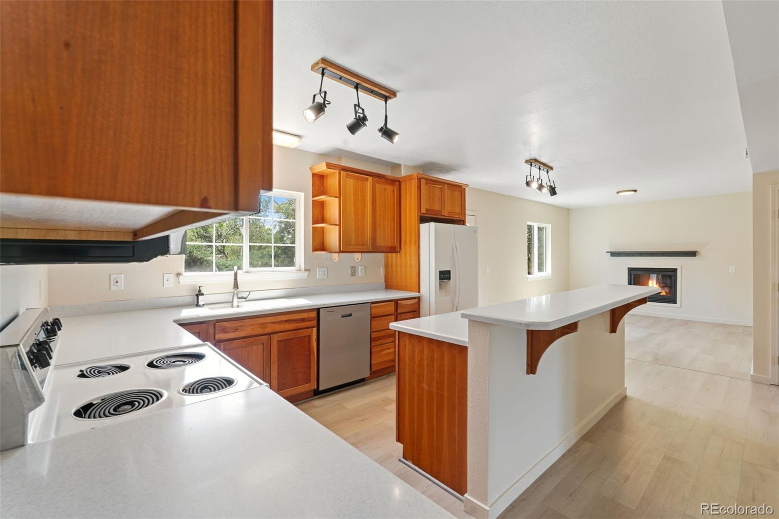 MLS Image #7 for 2366  distinctive drive,colorado springs, Colorado