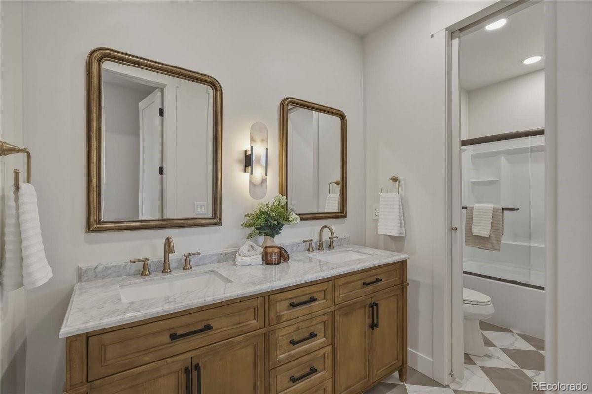 MLS Image #24 for 4352 s bannock street,englewood, Colorado