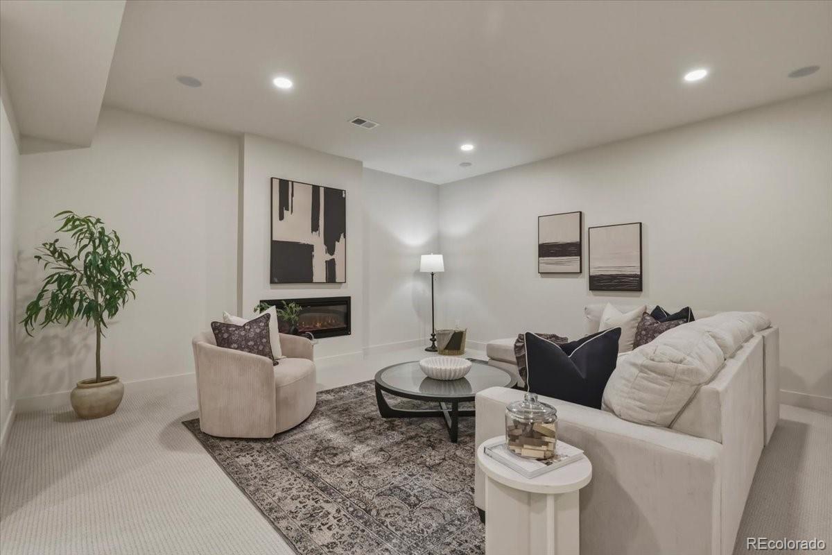MLS Image #26 for 4352 s bannock street,englewood, Colorado