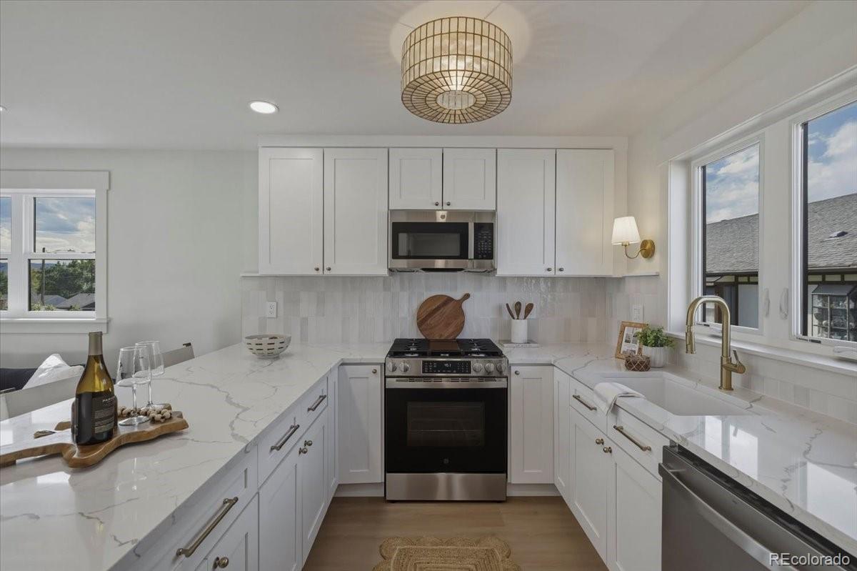 MLS Image #38 for 4352 s bannock street,englewood, Colorado