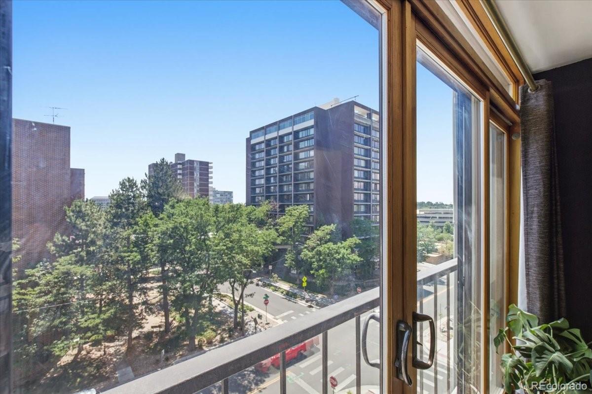 MLS Image #11 for 2  adams street,denver, Colorado