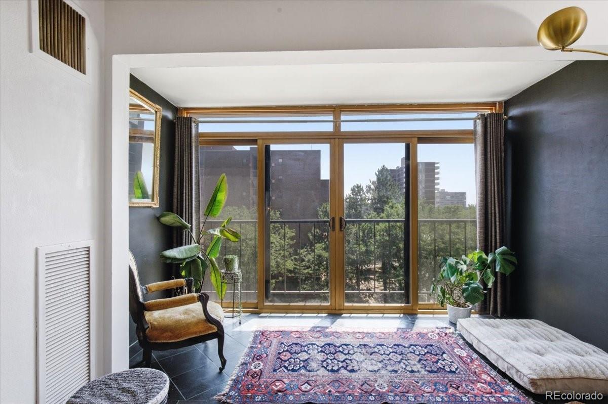 MLS Image #12 for 2  adams street,denver, Colorado
