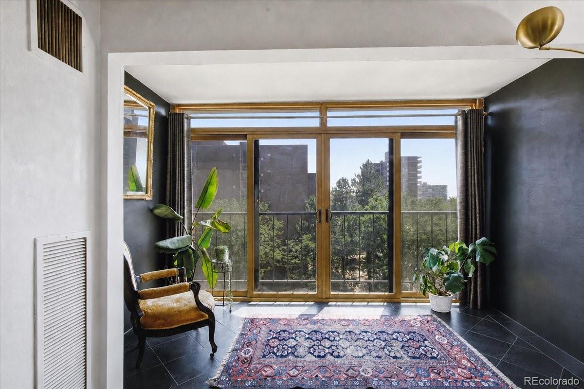 MLS Image #15 for 2  adams street,denver, Colorado