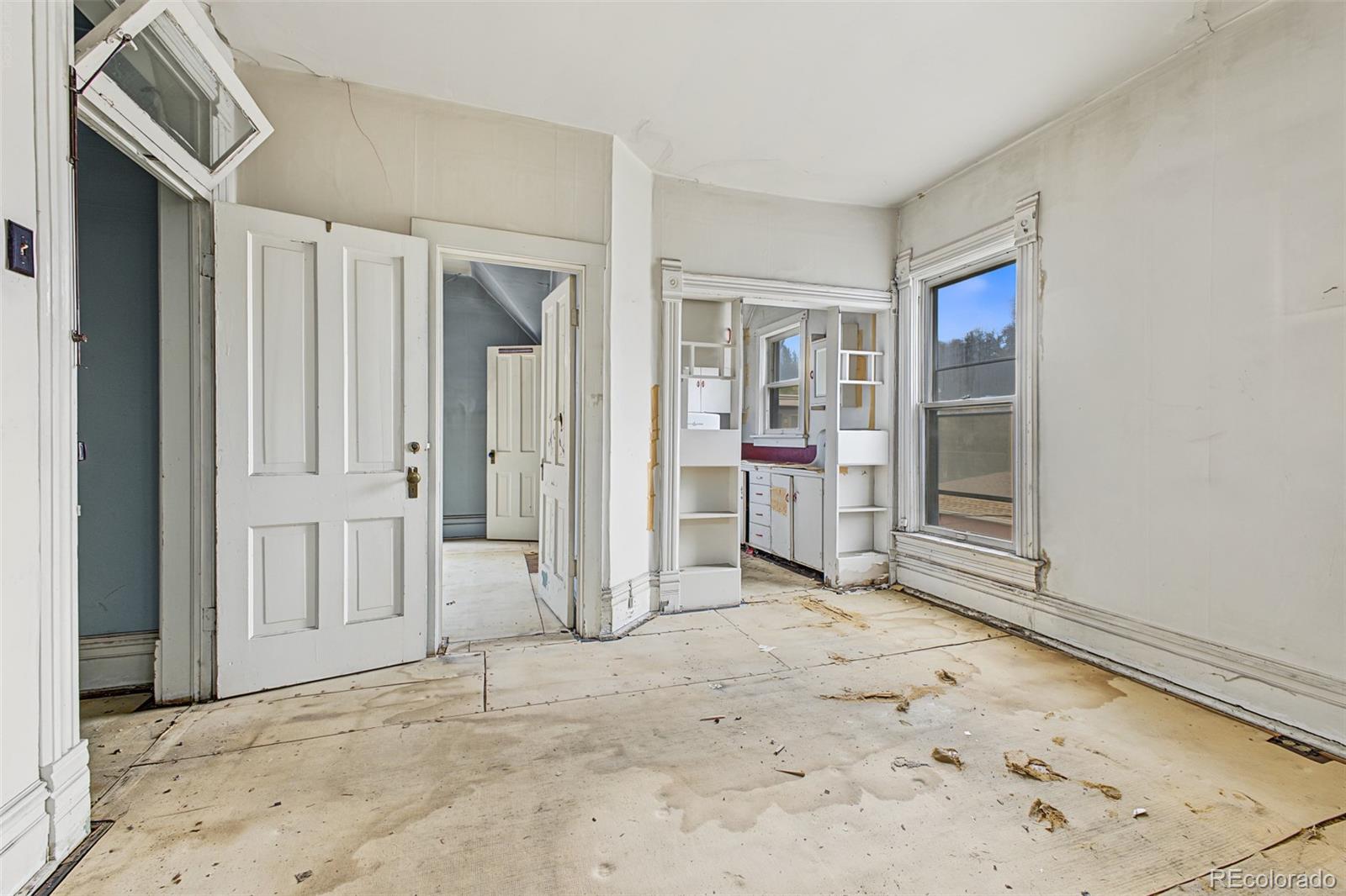 MLS Image #10 for 2140 n franklin street,denver, Colorado