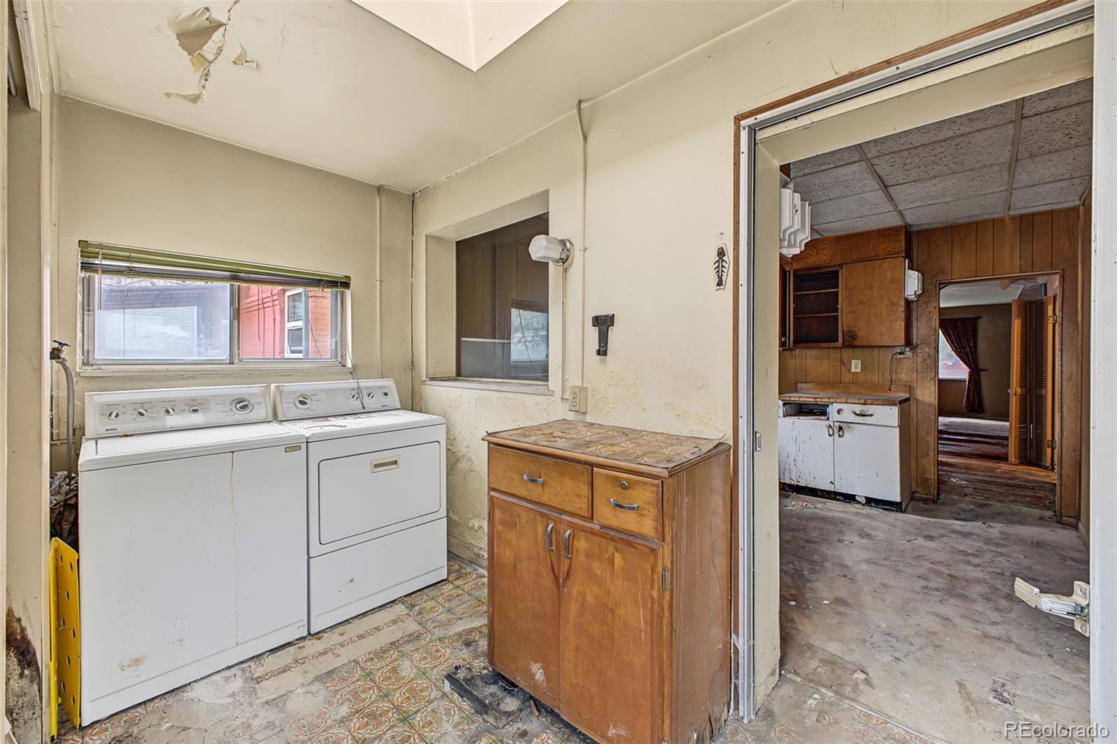 MLS Image #19 for 2140 n franklin street,denver, Colorado