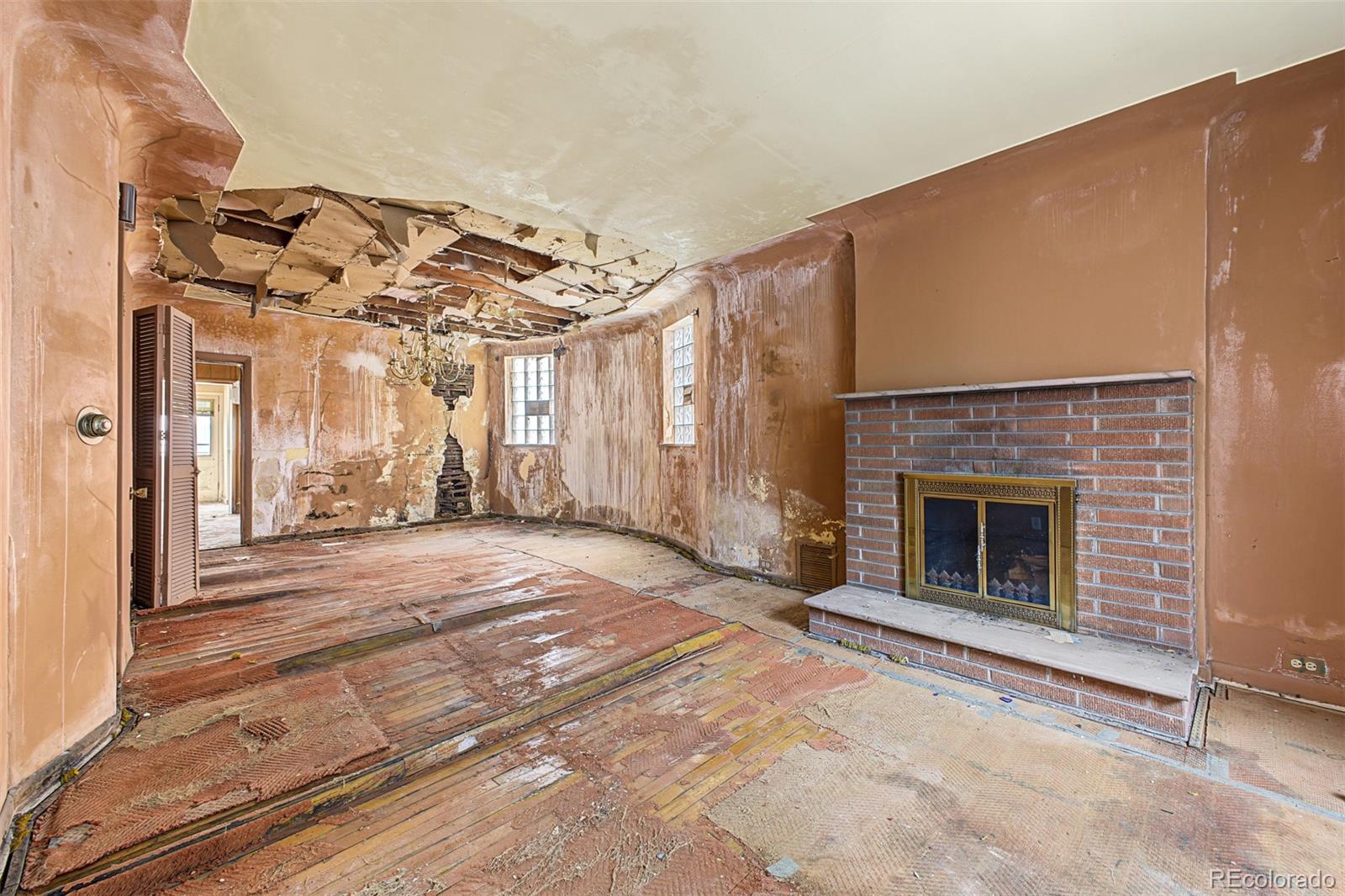 MLS Image #4 for 2140 n franklin street,denver, Colorado
