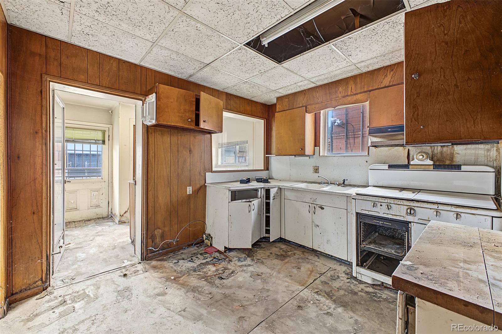 MLS Image #7 for 2140 n franklin street,denver, Colorado