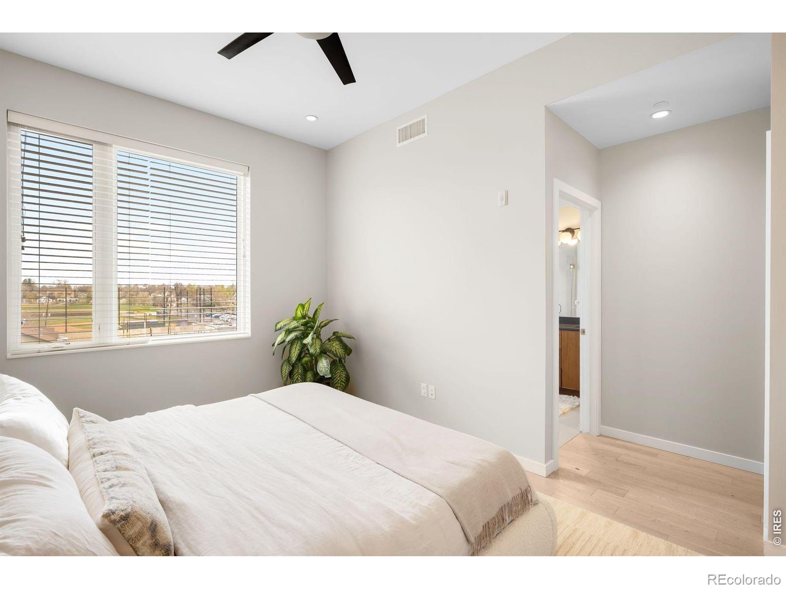 MLS Image #15 for 2752 n clay street,denver, Colorado