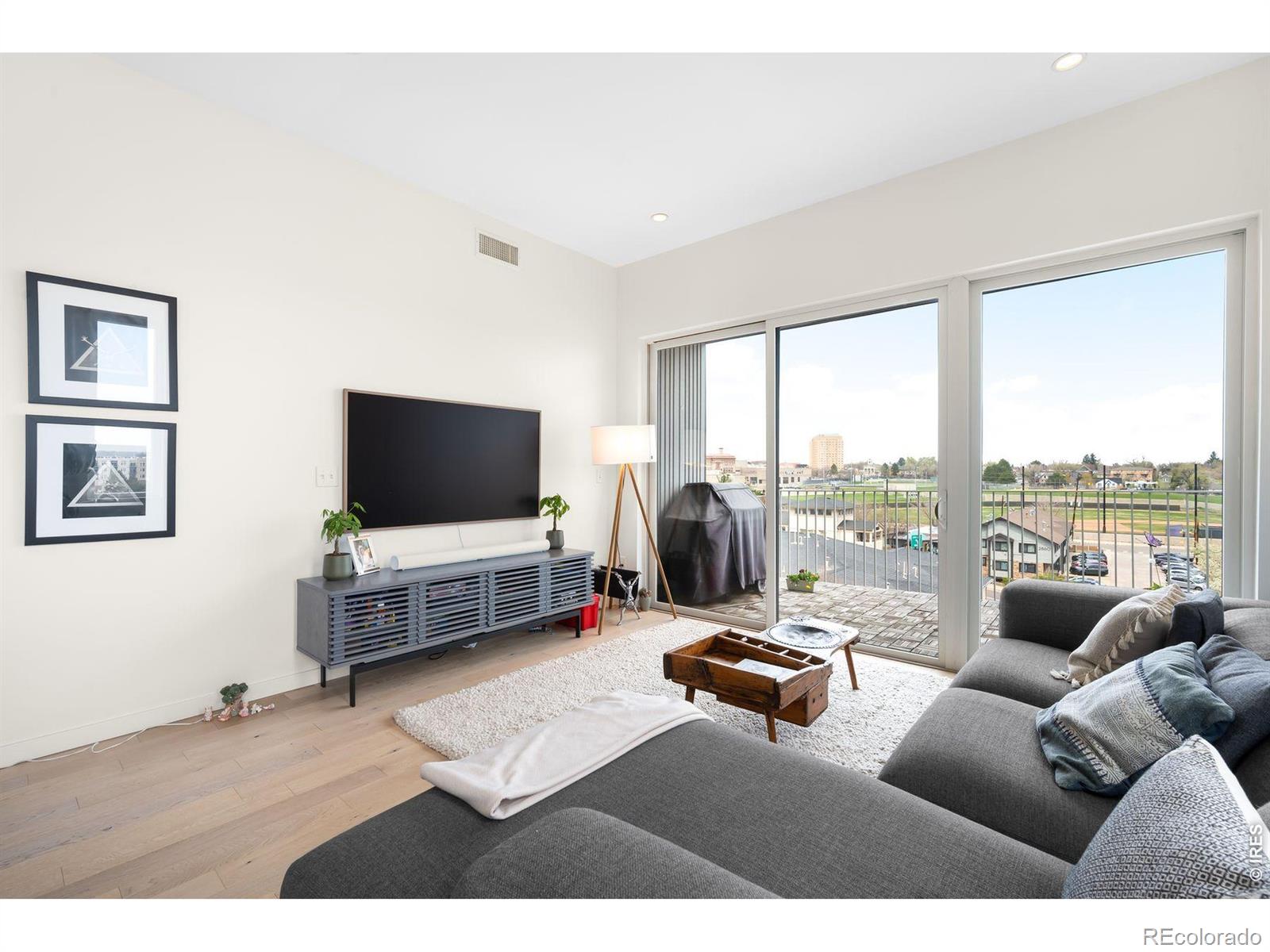 MLS Image #3 for 2752 n clay street,denver, Colorado