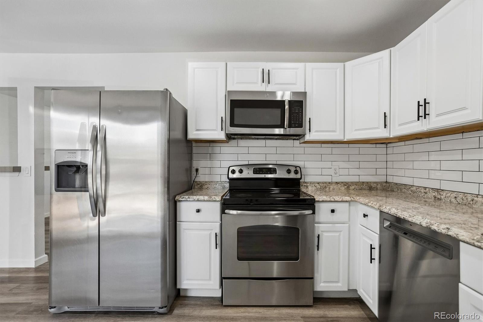 MLS Image #13 for 15014 e 54th avenue,denver, Colorado
