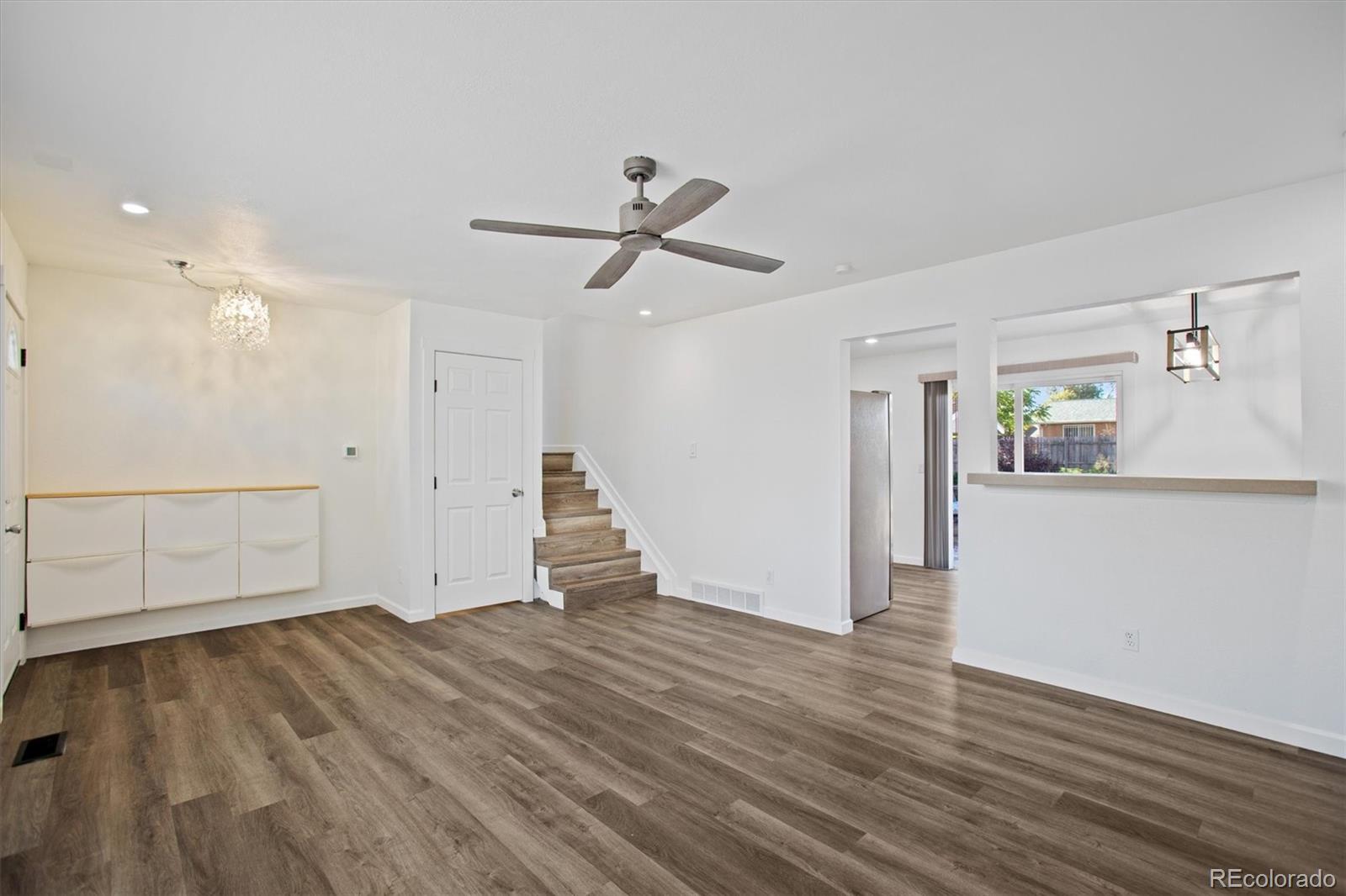 MLS Image #6 for 15014 e 54th avenue,denver, Colorado