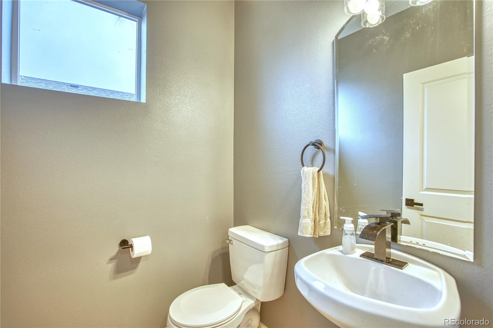 MLS Image #13 for 330  buckeye avenue,johnstown, Colorado